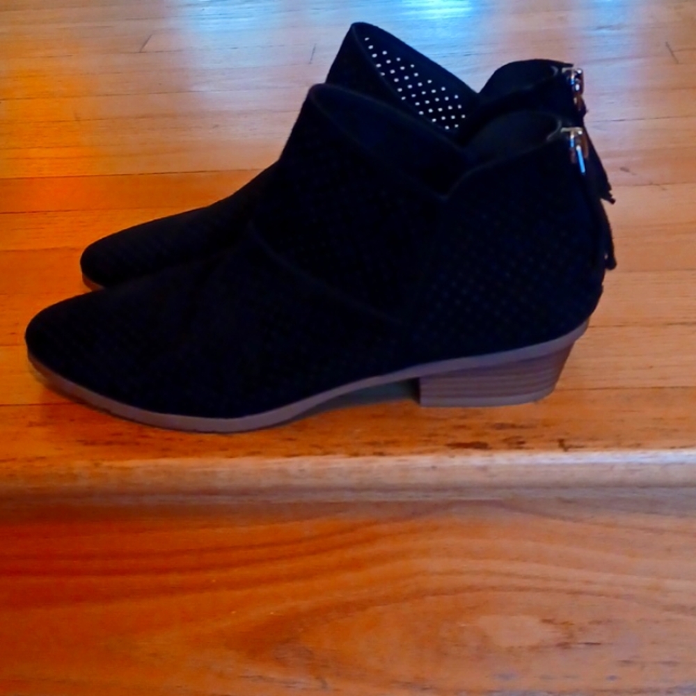 Kenneth Cole Reaction Side Walk Black Boots